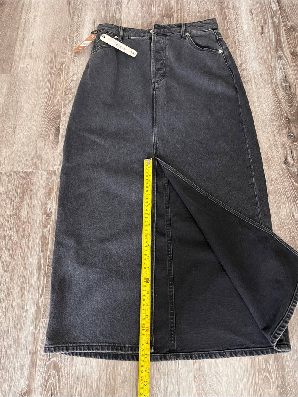 ROLLA’S Black Denim Midi Skirt 
Size 28
New with tags